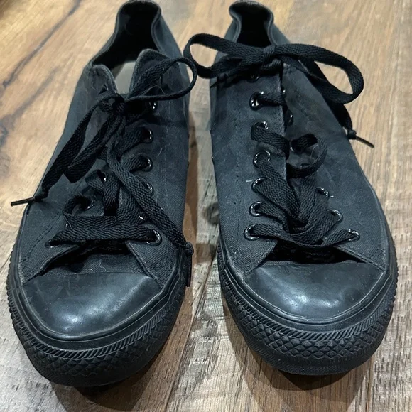 Converse Men's Black Low-Top Sneakers - Picture 3 of 6